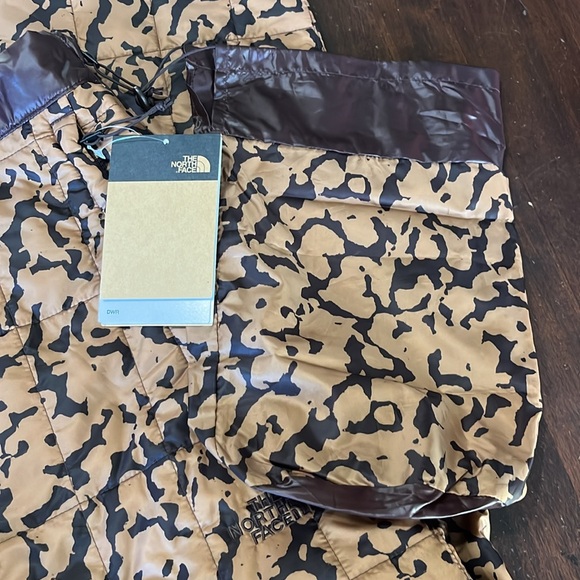 The North Face Circaloft Pant in Almond Butter Graphic Dye Print Size M NWT - Picture 6 of 15